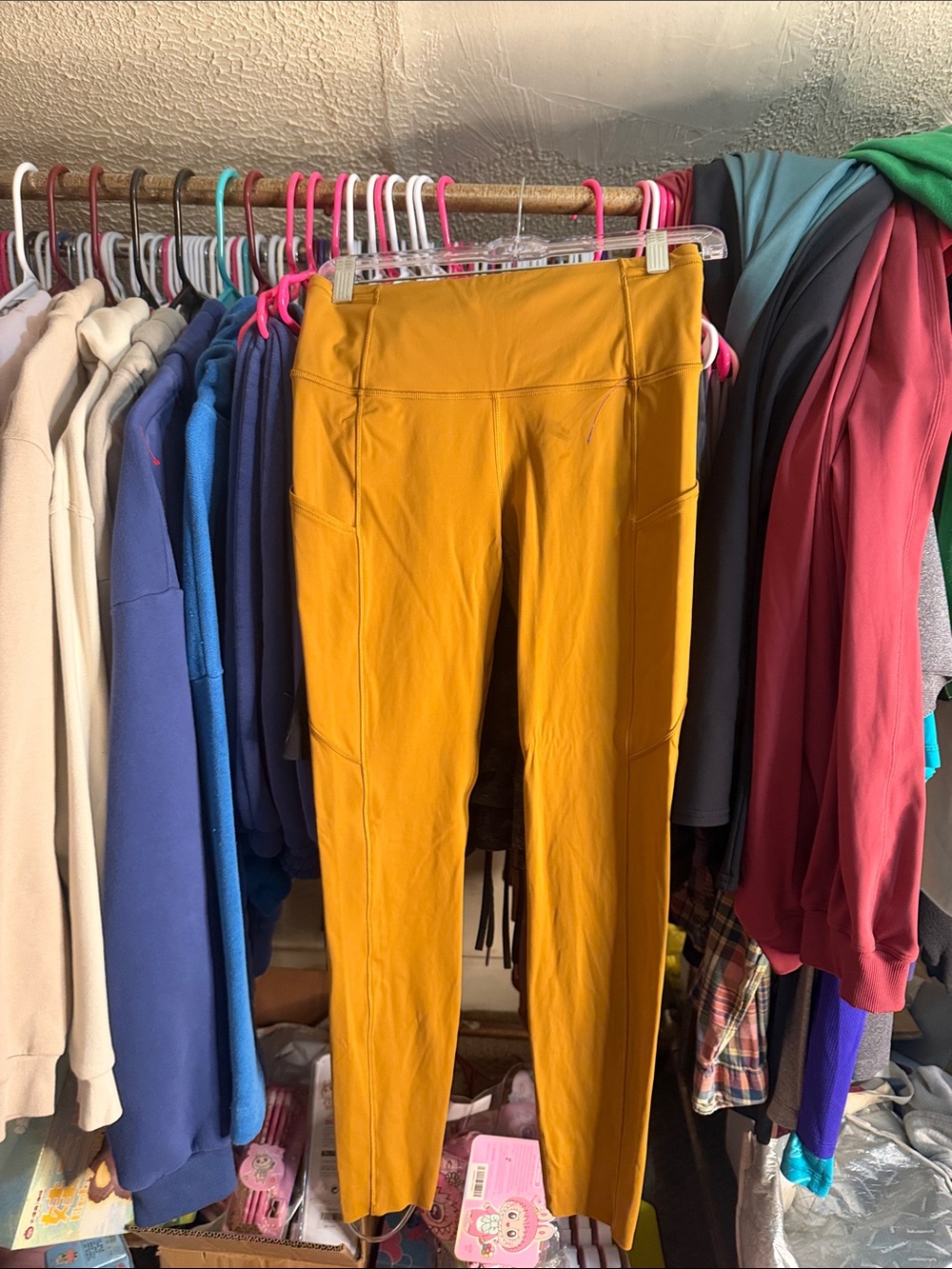 Lululemon size 6 leggings